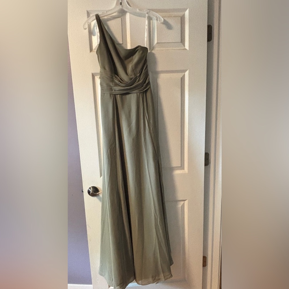 David’s Bridal Bridesmaids Dress